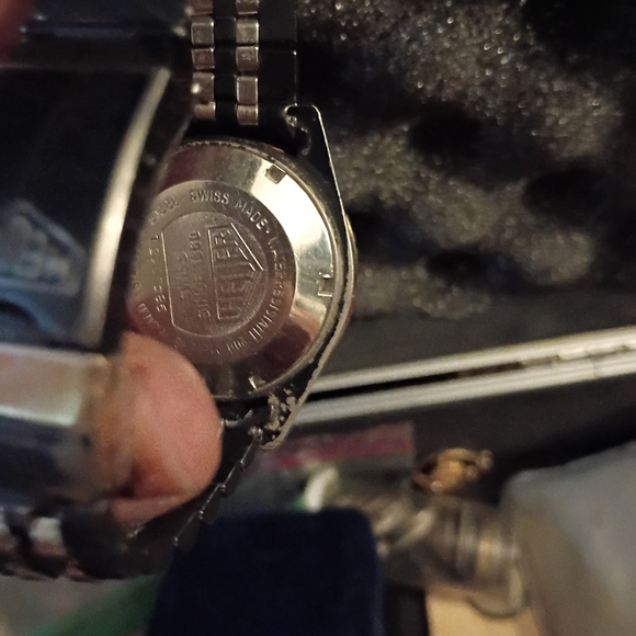 Tag Heuer Black and Gold Watch - Picture 6 of 7